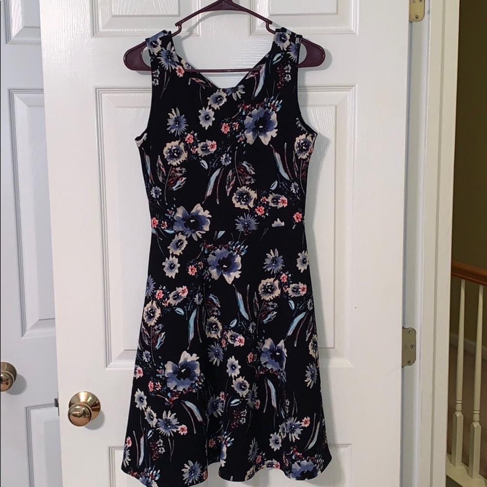 Kaileigh navy floral dress